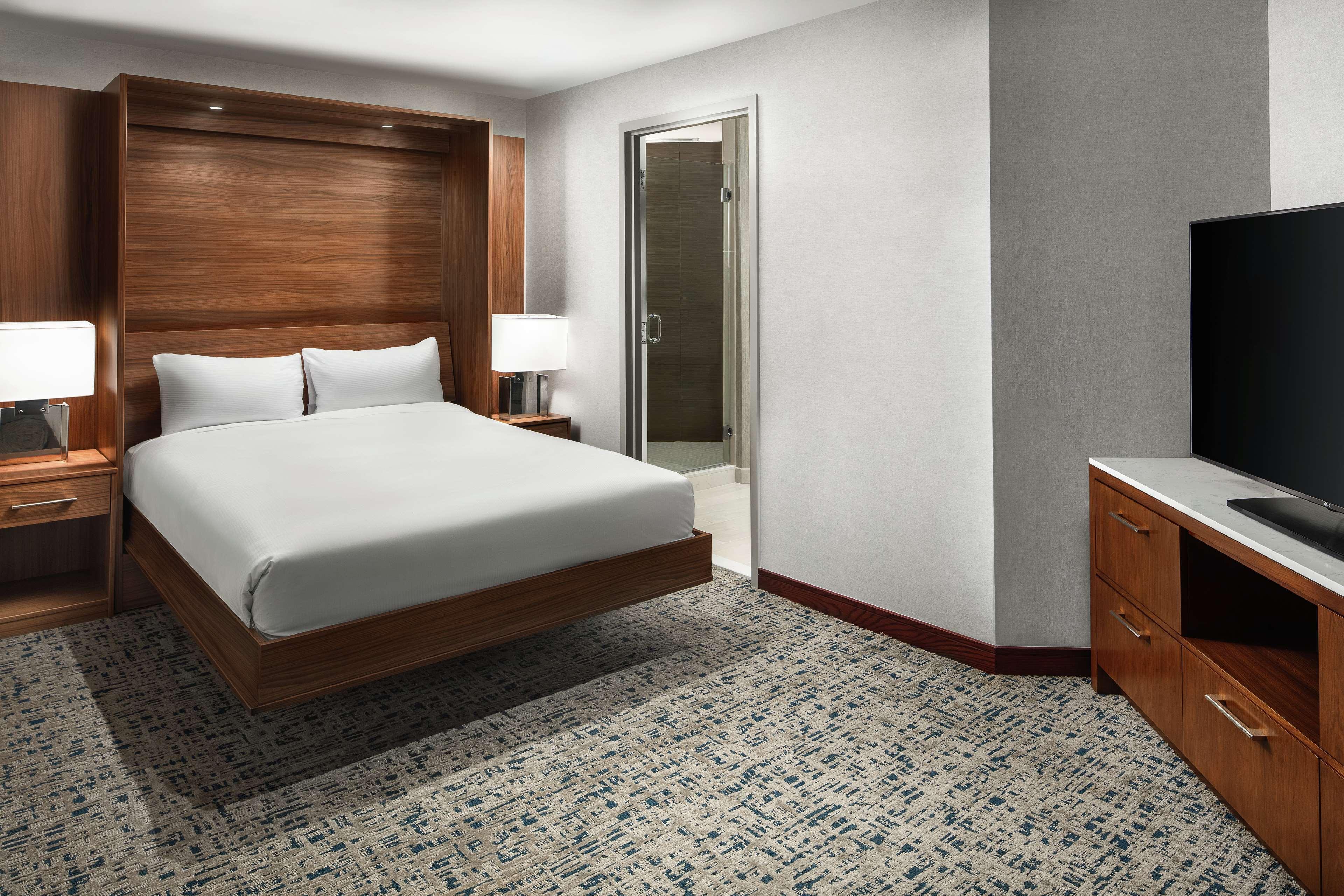 Hilton Boston Logan Airport Hotel Exterior foto