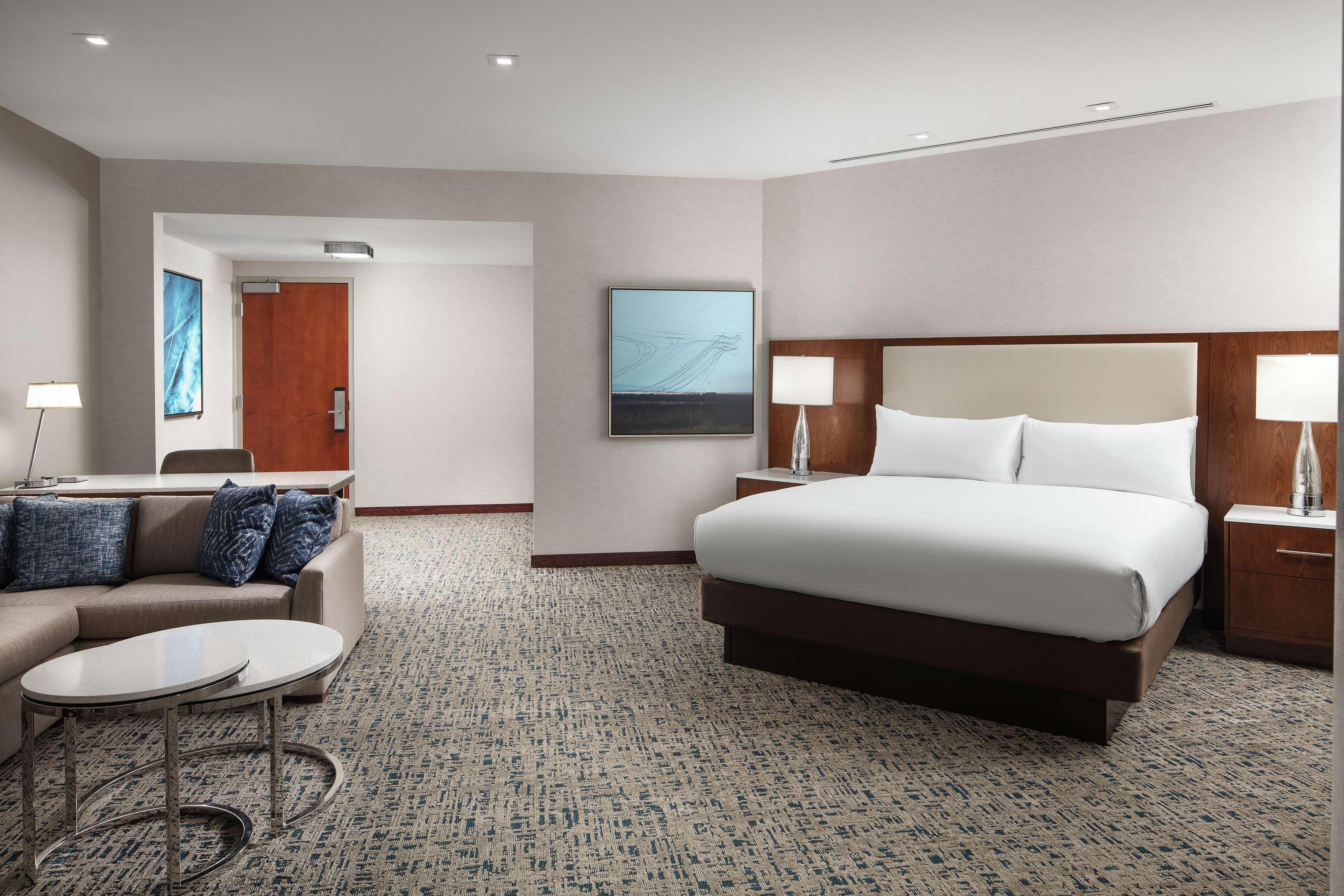 Hilton Boston Logan Airport Hotel Exterior foto