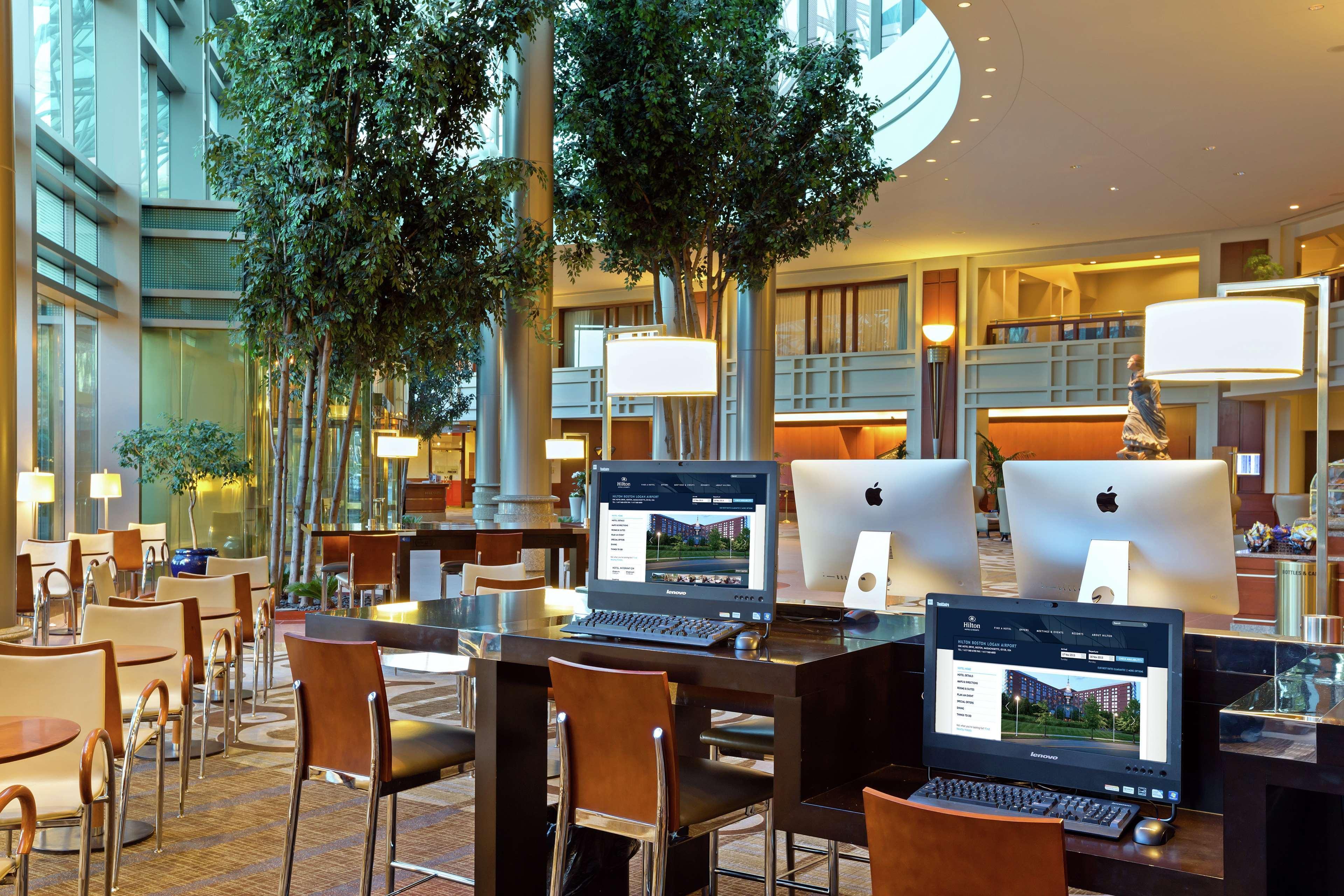 Hilton Boston Logan Airport Hotel Exterior foto