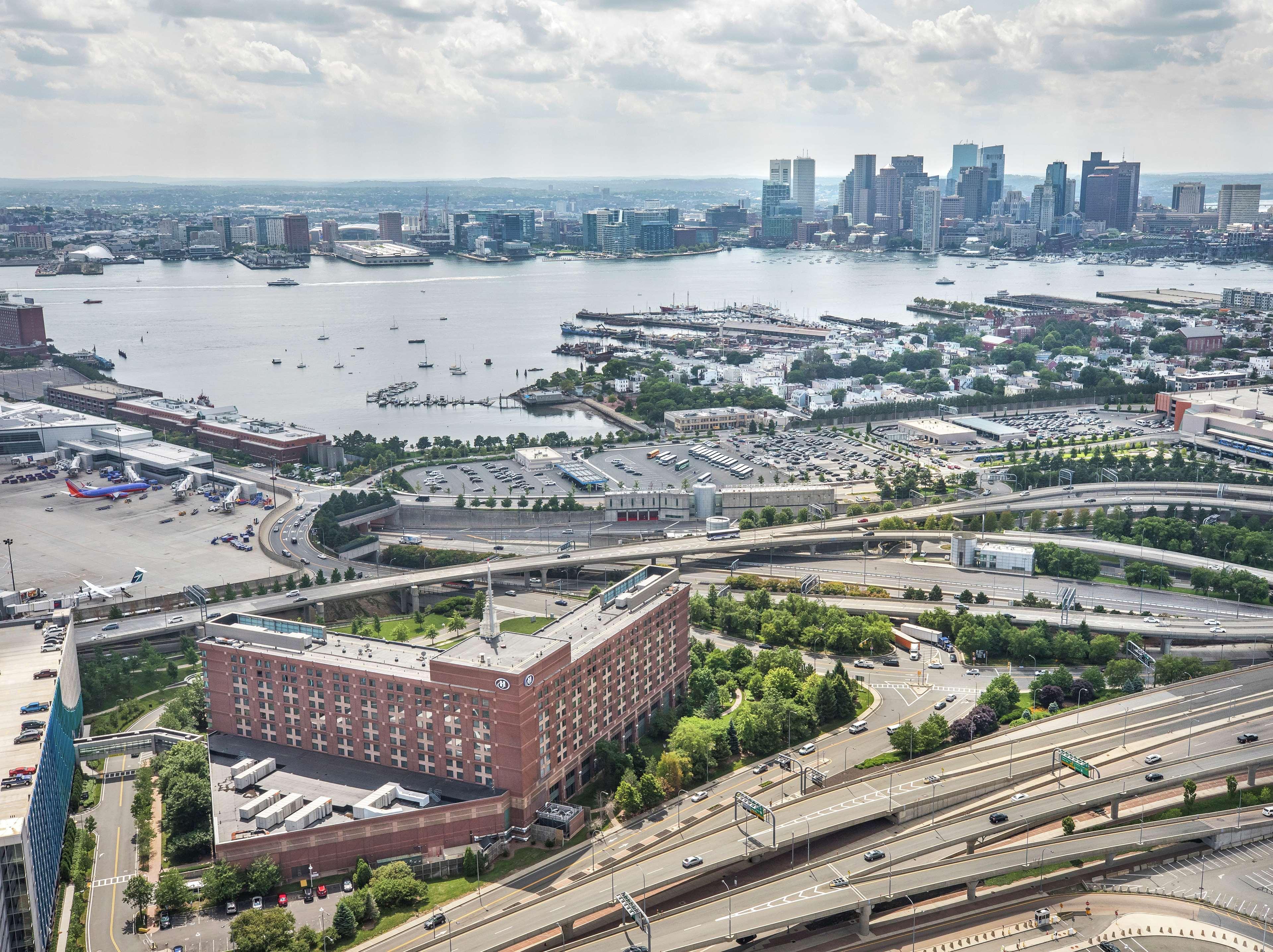 Hilton Boston Logan Airport Hotel Exterior foto